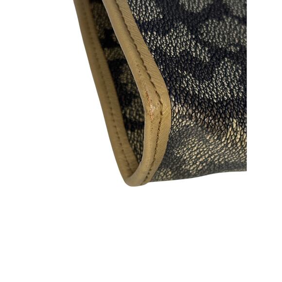 Yves Saint Laurent YSL Giraffe Print Clutch Bag Coated Canvas Leather Trim - Picture 14 of 16